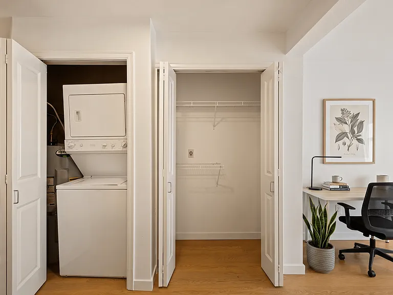 Counterbalance Apartments — Photo 28