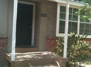 417A Helen St, Huntsville, TX 77340