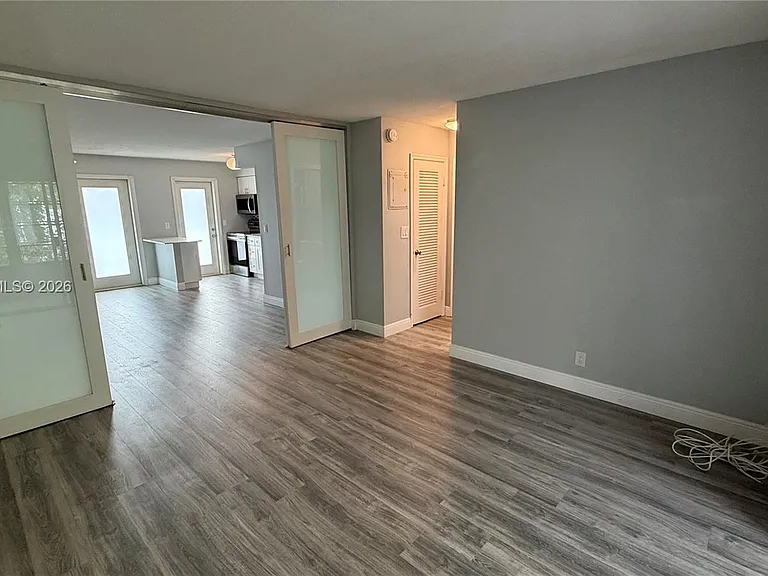 2115 NE 42nd Ct #206N — Photo 11