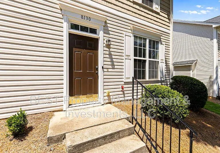 8130 Kings Creek Dr — Photo 2