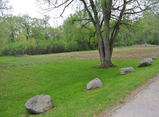 42637 N Converse Rd, Antioch, IL 60002