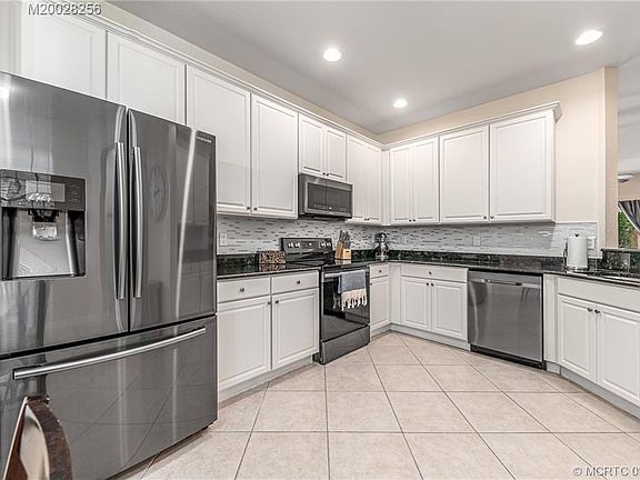 3rd image of 3051 SE Lexington Lakes Dr APT 102