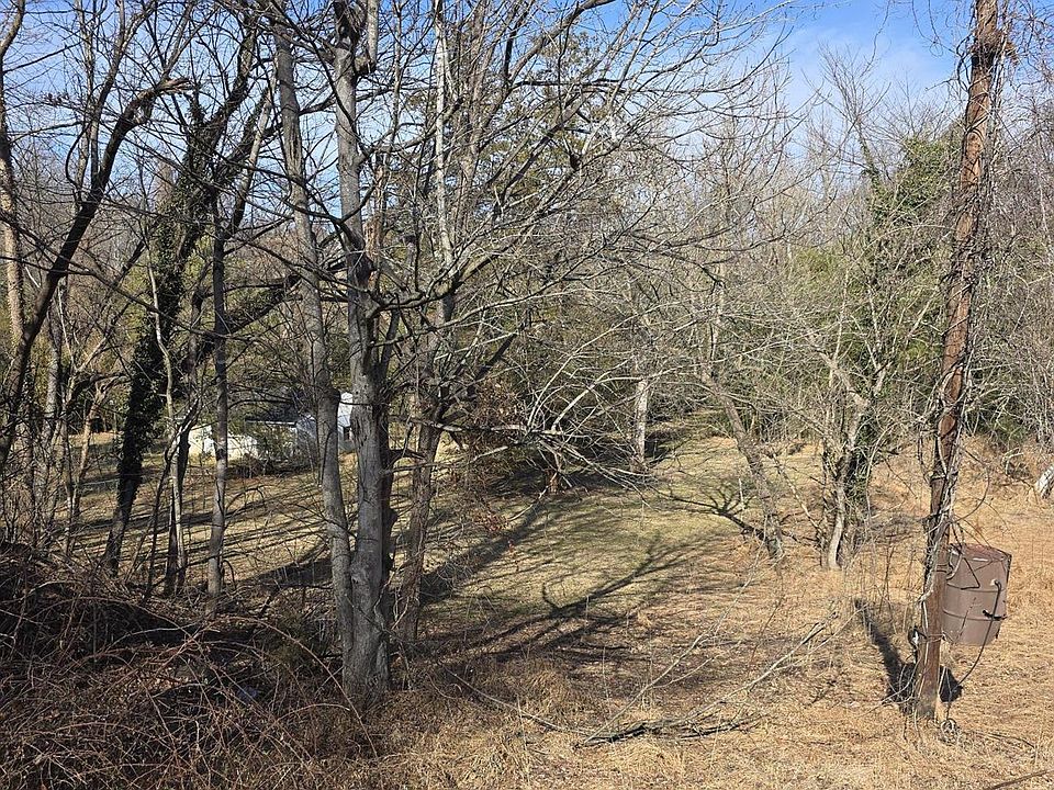 2nd image of 809 Old Forest Rd Lot 7