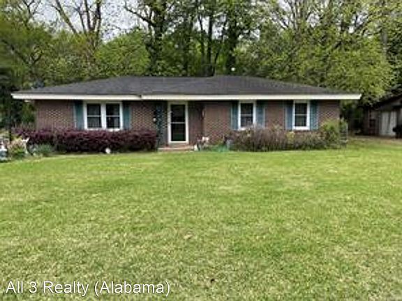 3rd image of 3920 Fairfield Dr