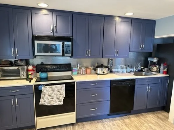 12 Norfolk St, Haverhill, MA 01830