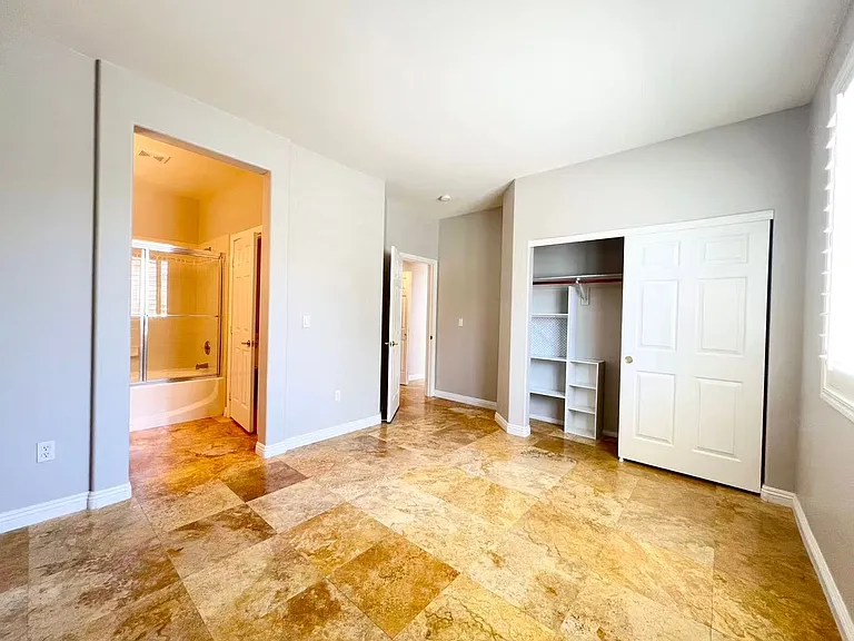 538 Los Hermanos St — Photo 13