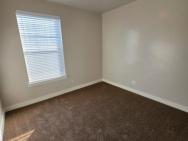 14452 S Selvig Way #203 — Photo 12