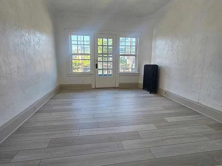 16812 Madison Ave — Photo 3