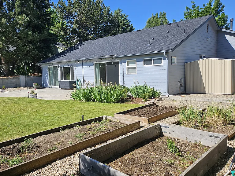 6488 S Honeylocust Pl — Photo 13