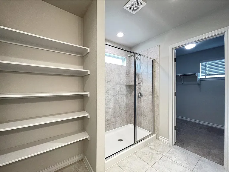 1602 Jacey Way — Photo 25
