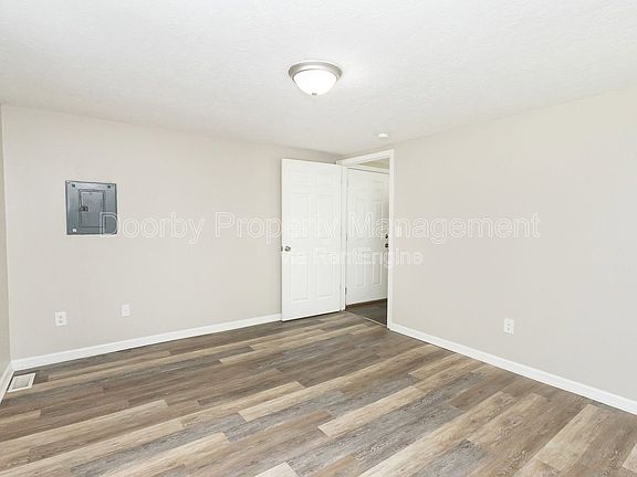 5th image of 407 Hotwater Rd Unit A