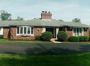 245 Pebble Acres Dr, Saint Louis, MO 63141
