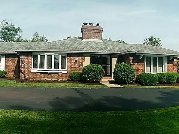 245 Pebble Acres Dr, Saint Louis, MO 63141