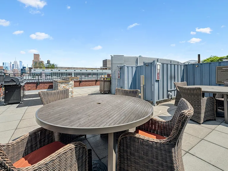 229 Chrystie St #1402-1 — Photo 17