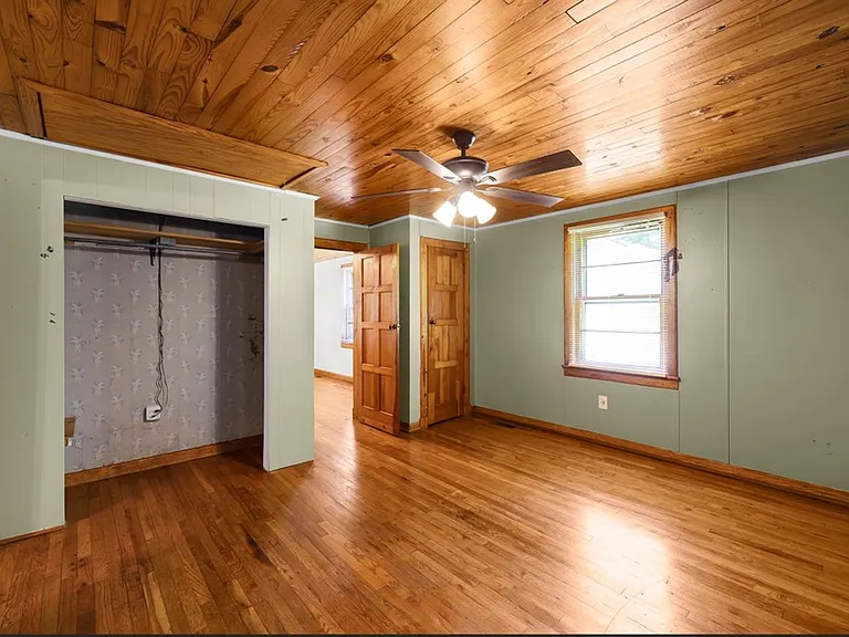 20 Webber St — Photo 5