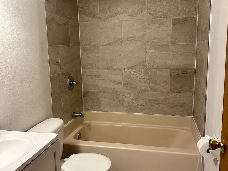 1834 Cardinal Dr — Photo 5