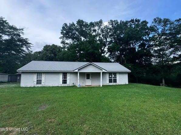 2288 Harperville Rd, Forest, MS 39074