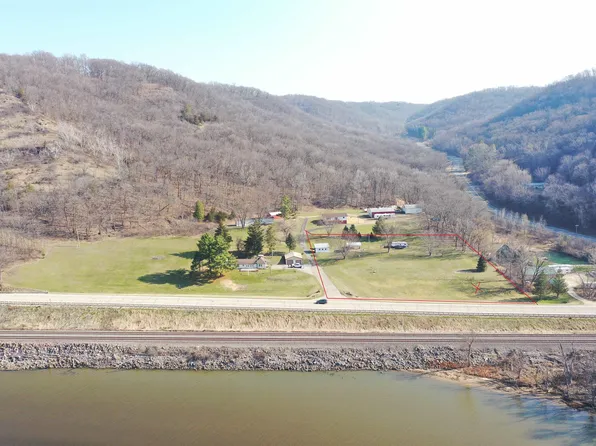 14435 Fixit Ln, Ferryville, WI 54628
