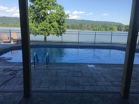 3rd image of 8439 Heron Cir