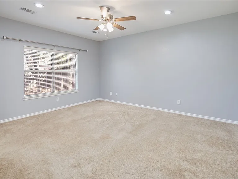 3715 Bridle Ct — Photo 11