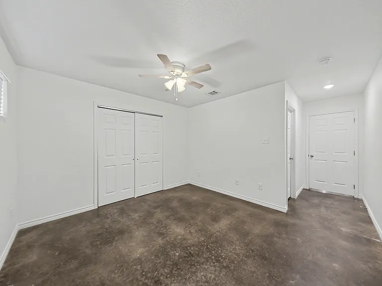 1107 S 33rd St, Temple — Photo 2
