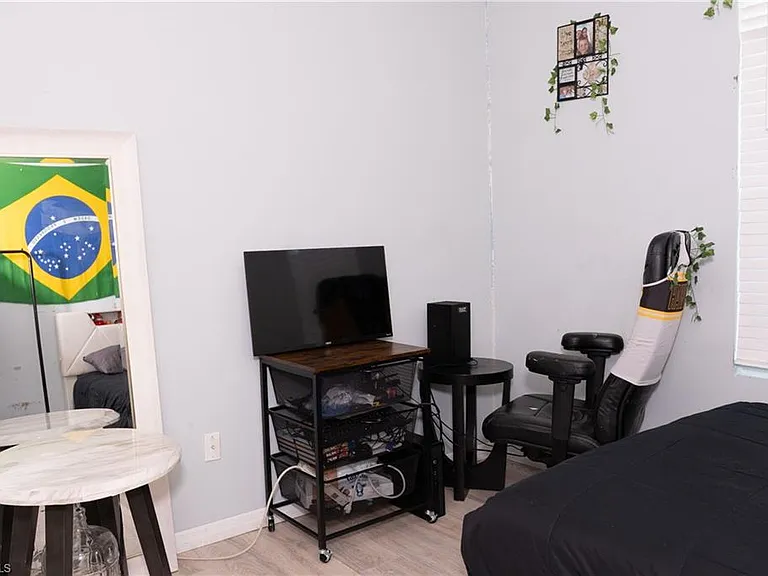 5190 42nd St NE — Photo 20