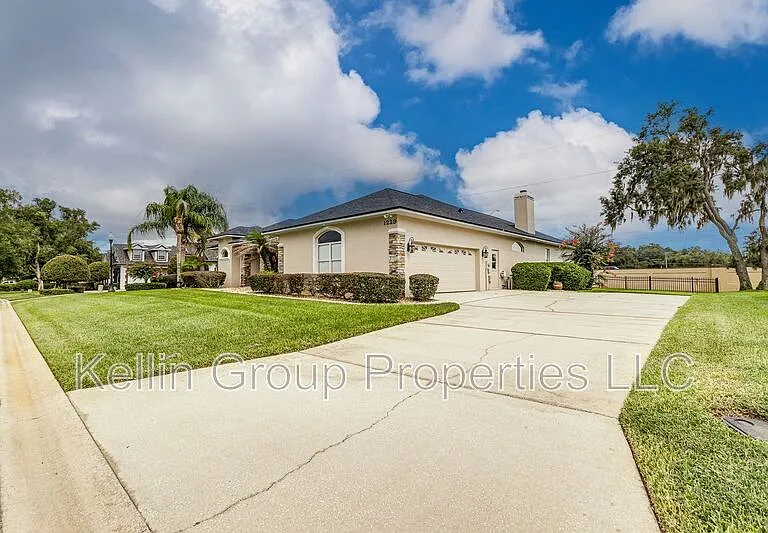 1229 Lake Deeson Woods Ln — Photo 3