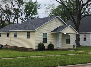 327 W Maupin St, Bolivar, MO 65613