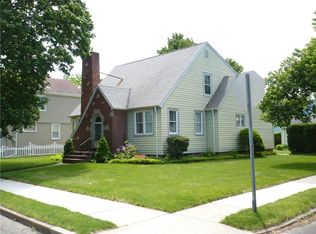 160 Gorham Ave, Hamden, CT 06514