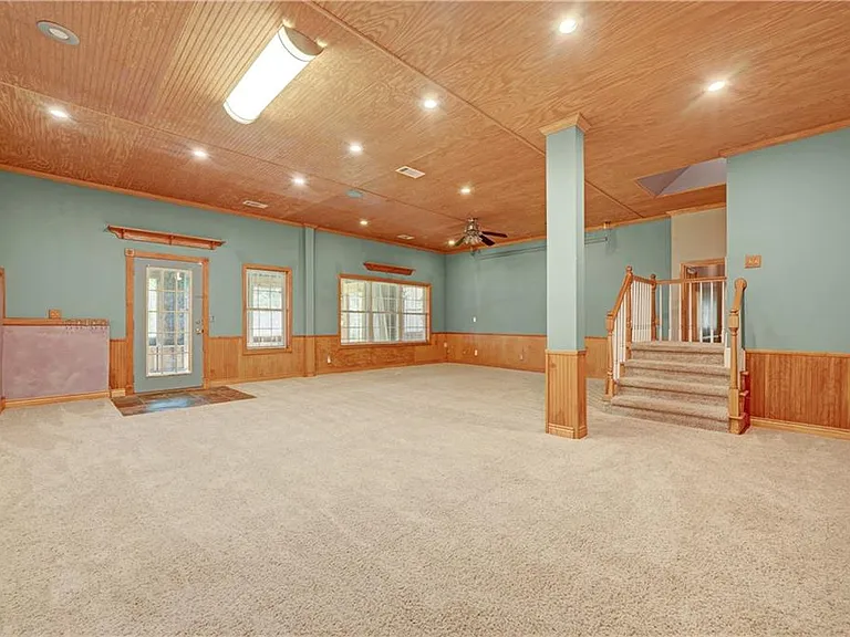 1566 Greyson Rdg — Photo 31