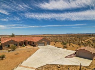 56125 Tracy Blvd, Landers, CA 92284