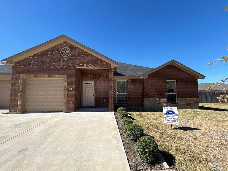 2109 Martin Luther King Jr Blvd — Photo 1
