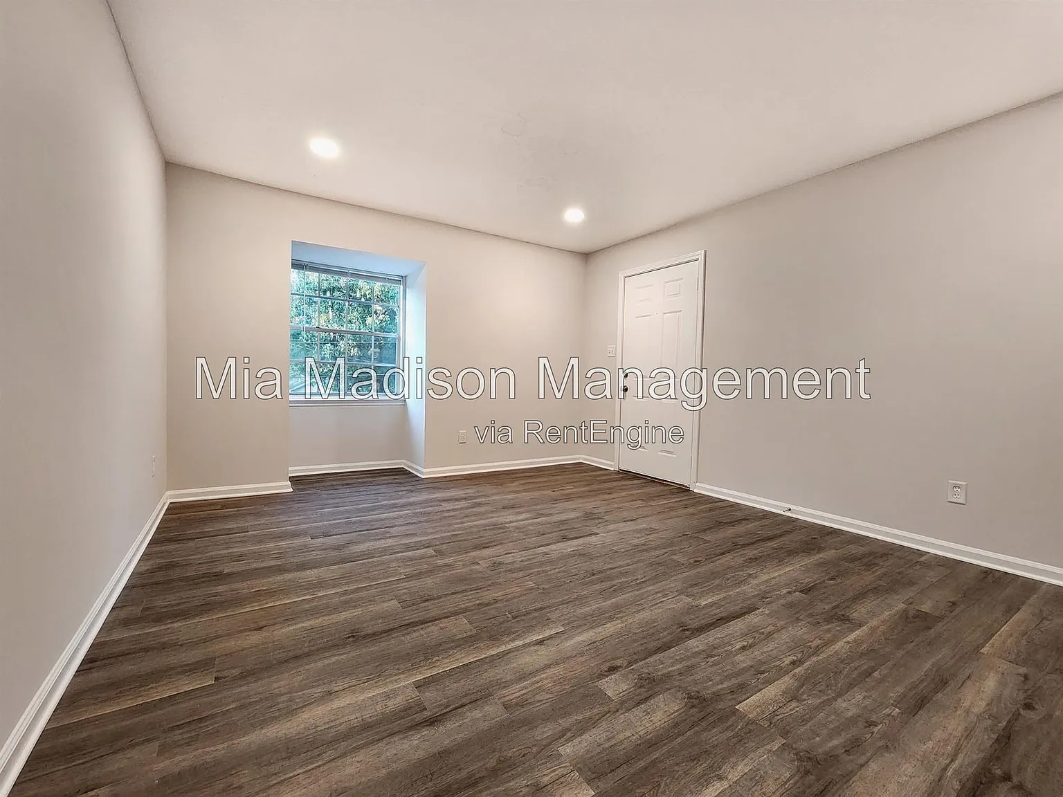 2 bed, 1.0 bath, 1000 sqft, $1,325 — Photo 3