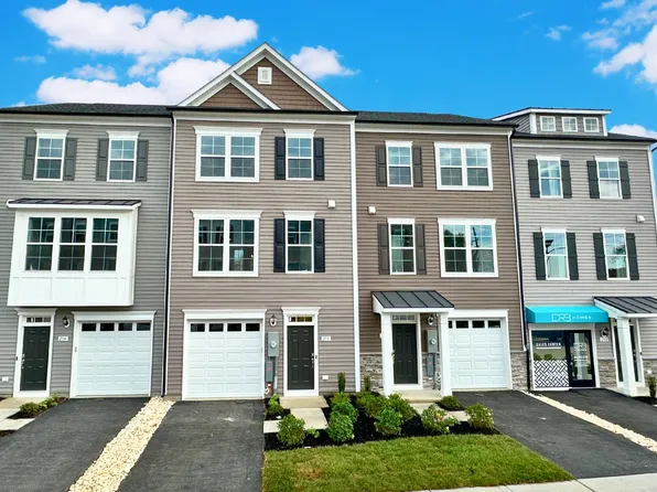 Bedford II Plan, Village at Valor Crossing Townhomes