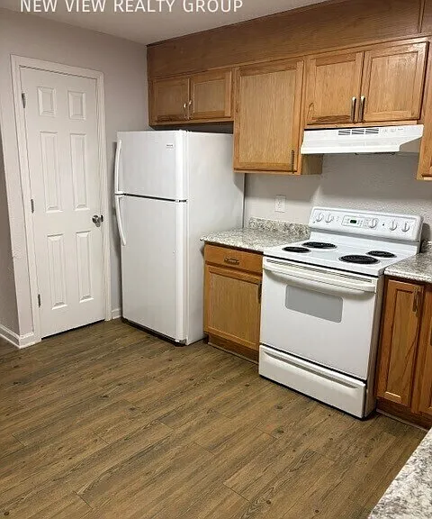 1119 Grady St — Photo 2
