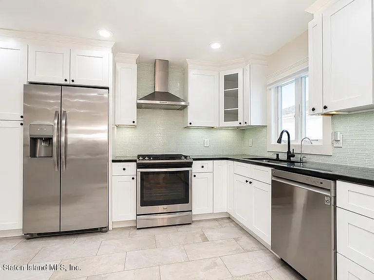 668 Sheldon Ave — Photo 21
