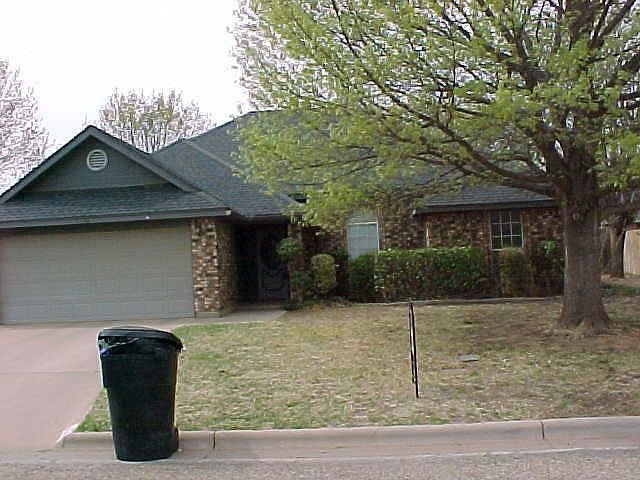 1st image of 1810 Smith Dr