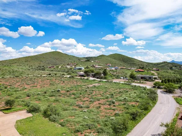 2001 Longbranch, Alpine, TX 79830