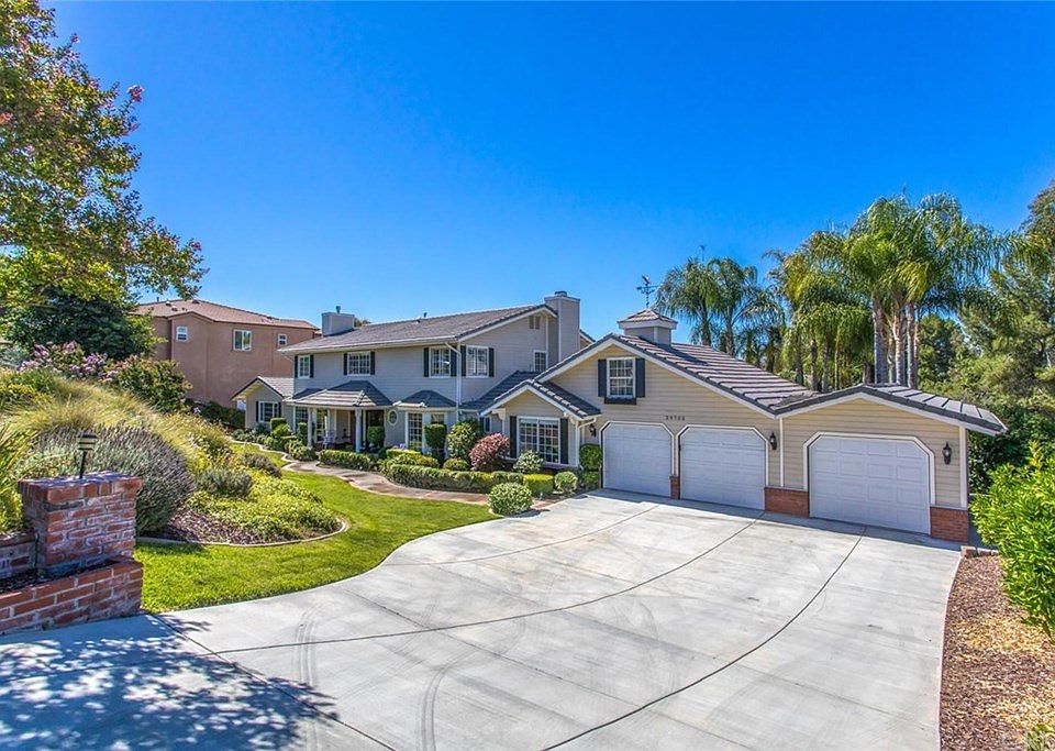 2nd image of 29705 Monte Verde Rd