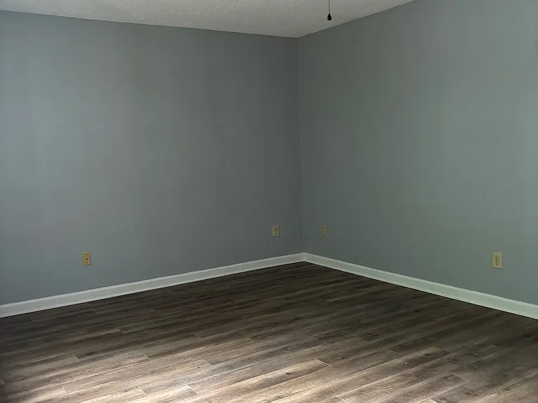 330 Main St #11 — Photo 7