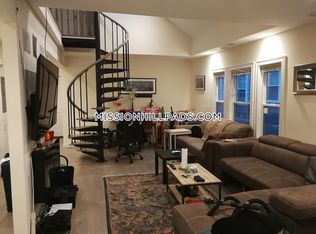 21 Iroquois St #B02, Boston, MA 02120