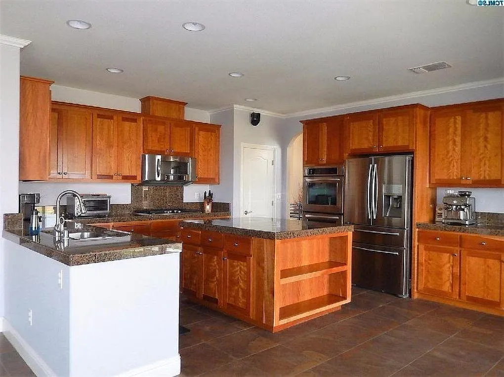 2631 Crystal Downs Ave photo 1