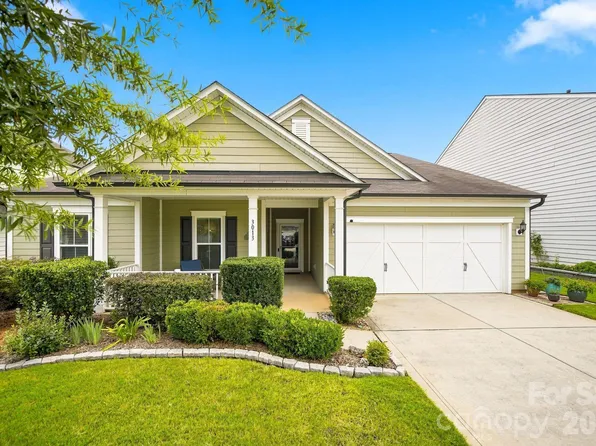 3013 Palm Dr, Fort Mill, SC 29715