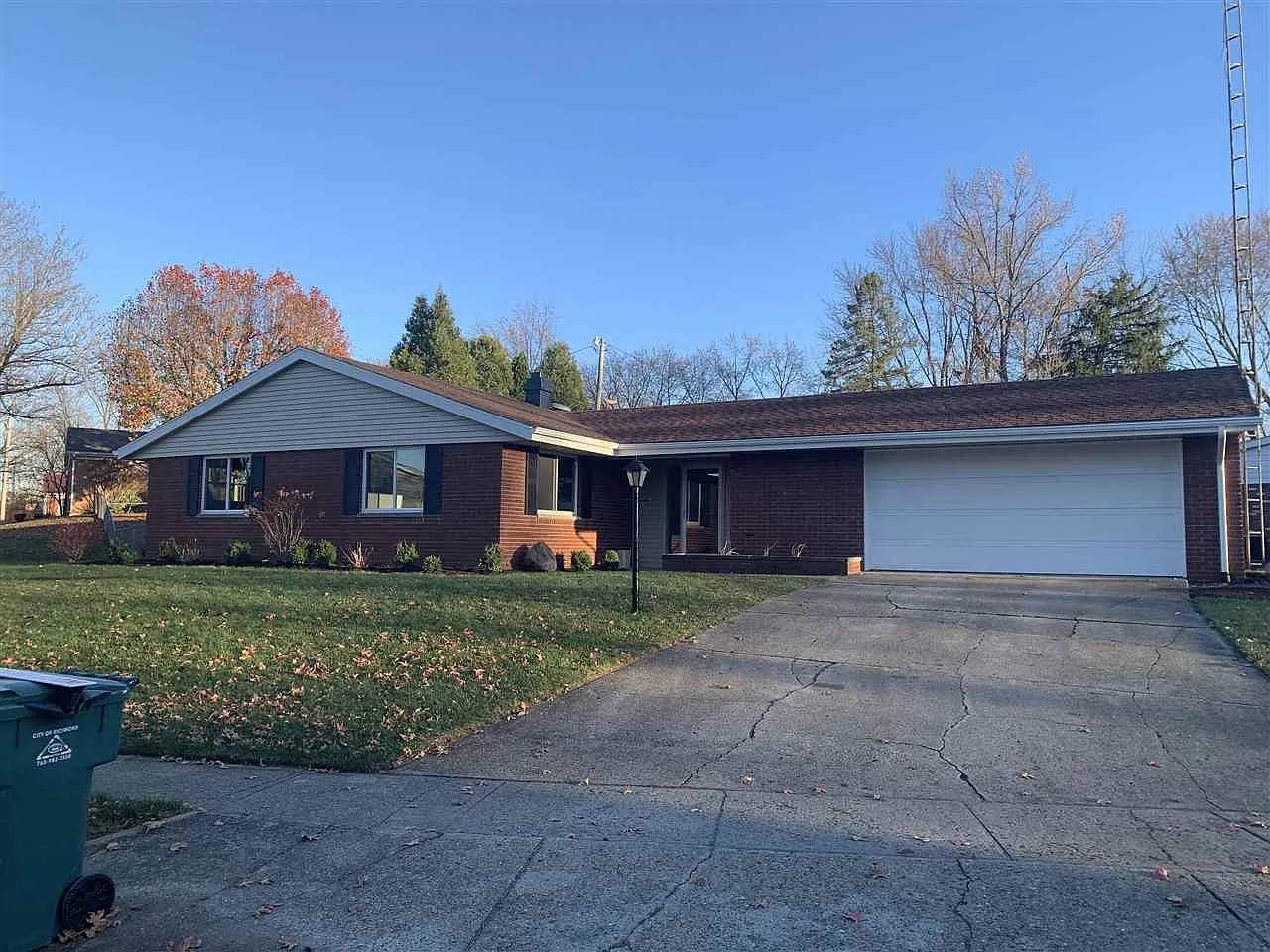 1717 Idlewild Dr photo 1