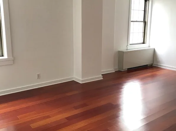 219 S 18th St #1112, Philadelphia, PA 19103