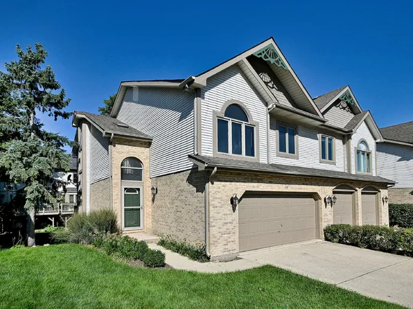 148 Schiller Sq, Itasca, IL 60143