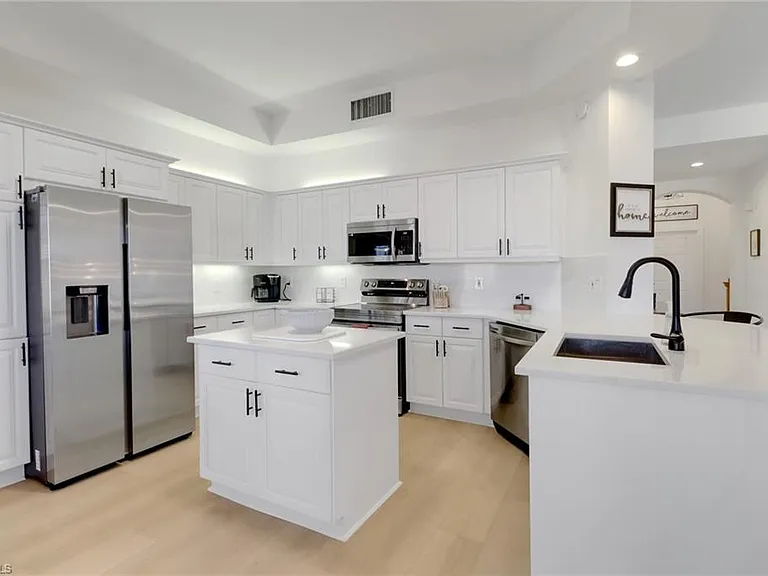 451 Bayfront Pl #5505 — Photo 3