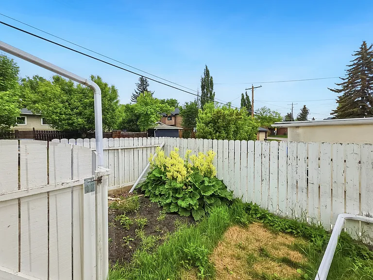 612 56th Ave SW — Photo 19