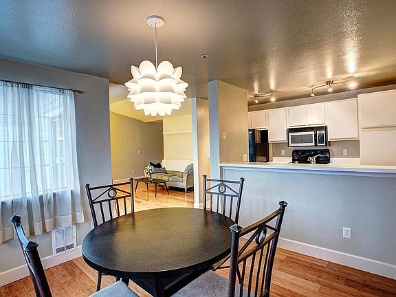 Dining & Kitchen space