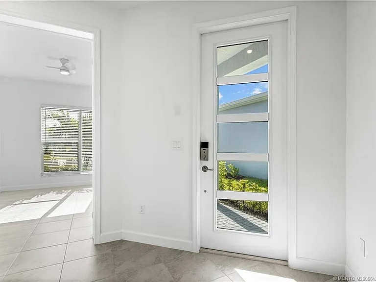 9731 SW Indra Way — Photo 3